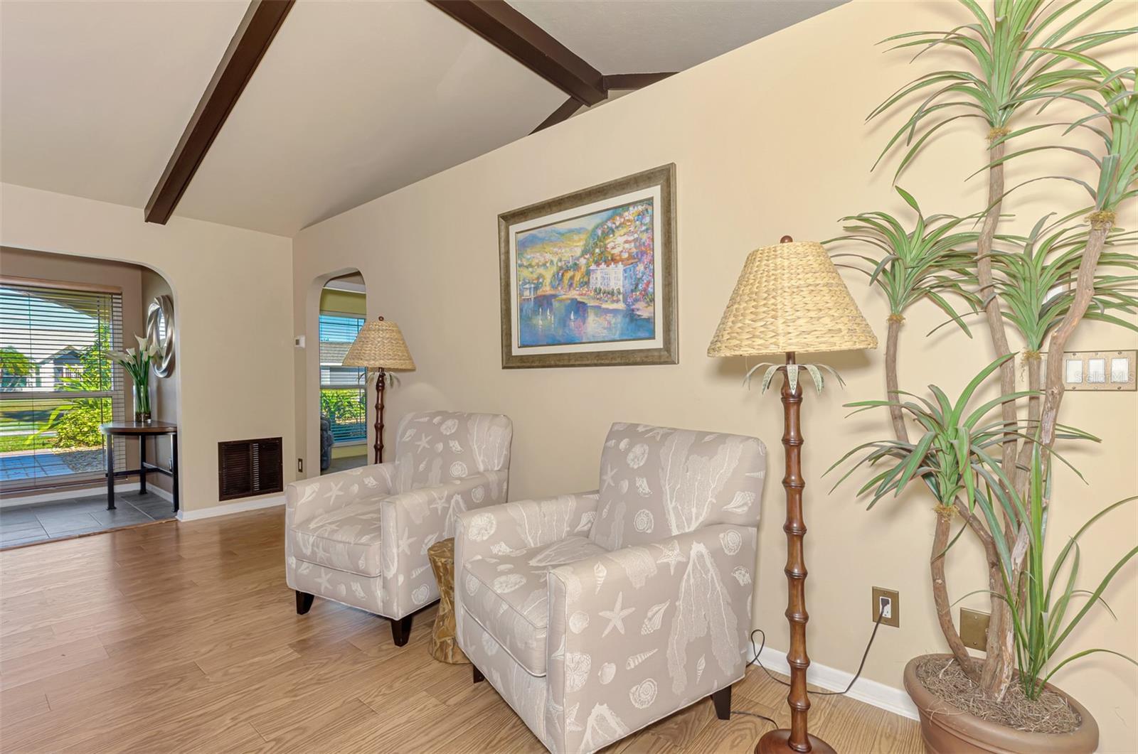 Image 12 of 49 For 1240 Paradise Way