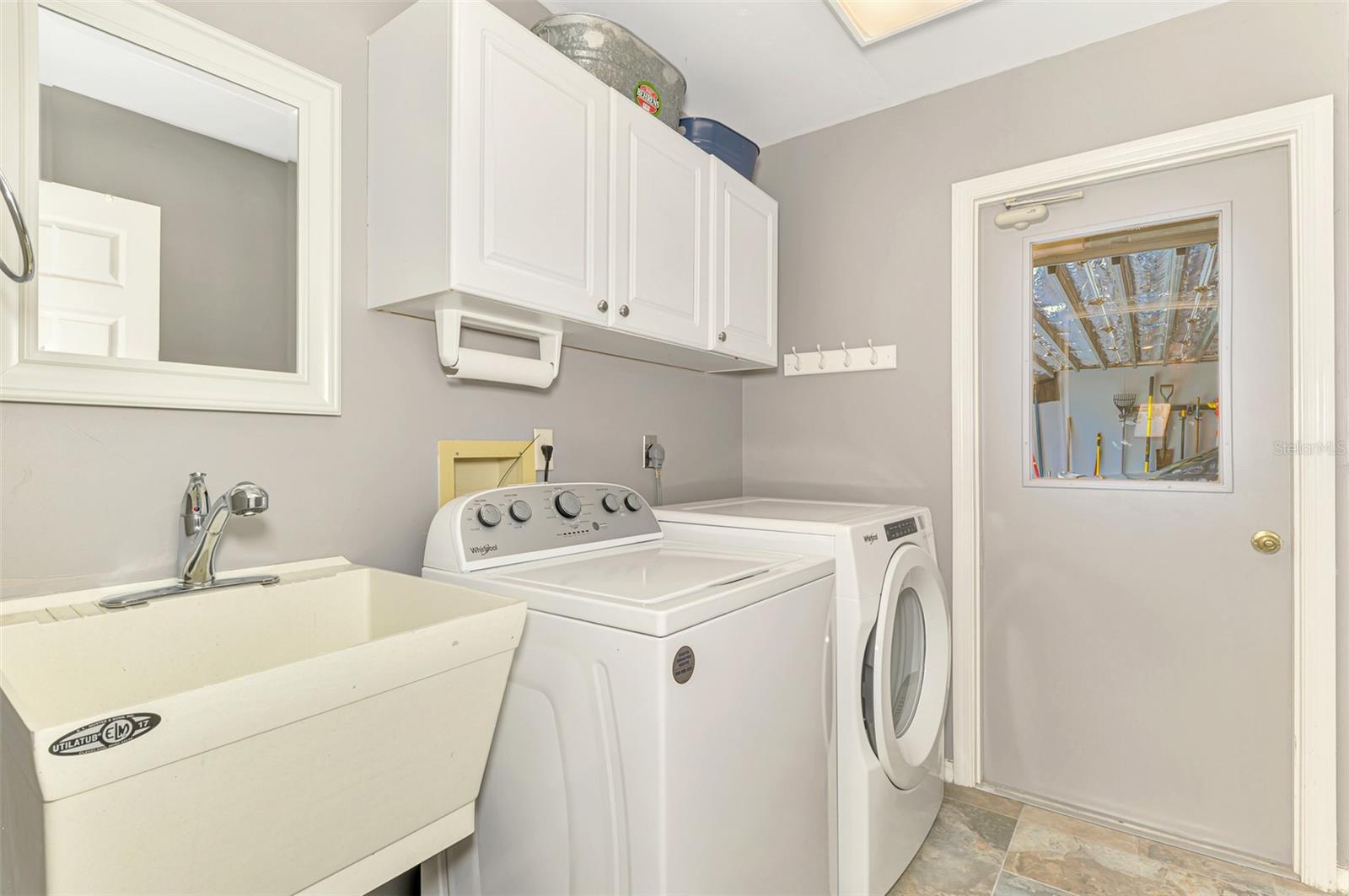 Image 28 of 49 For 1240 Paradise Way