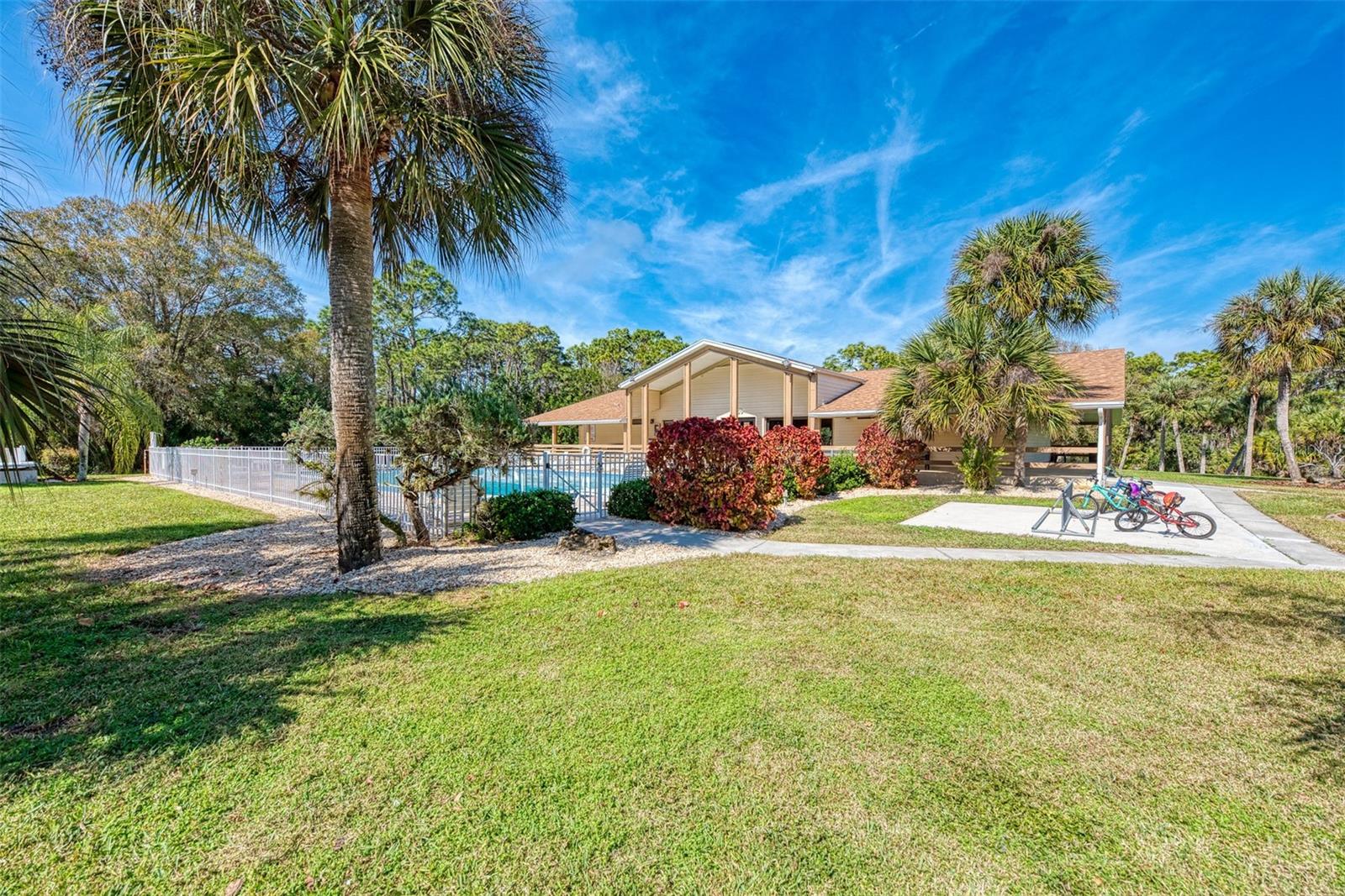 Image 45 of 49 For 1240 Paradise Way