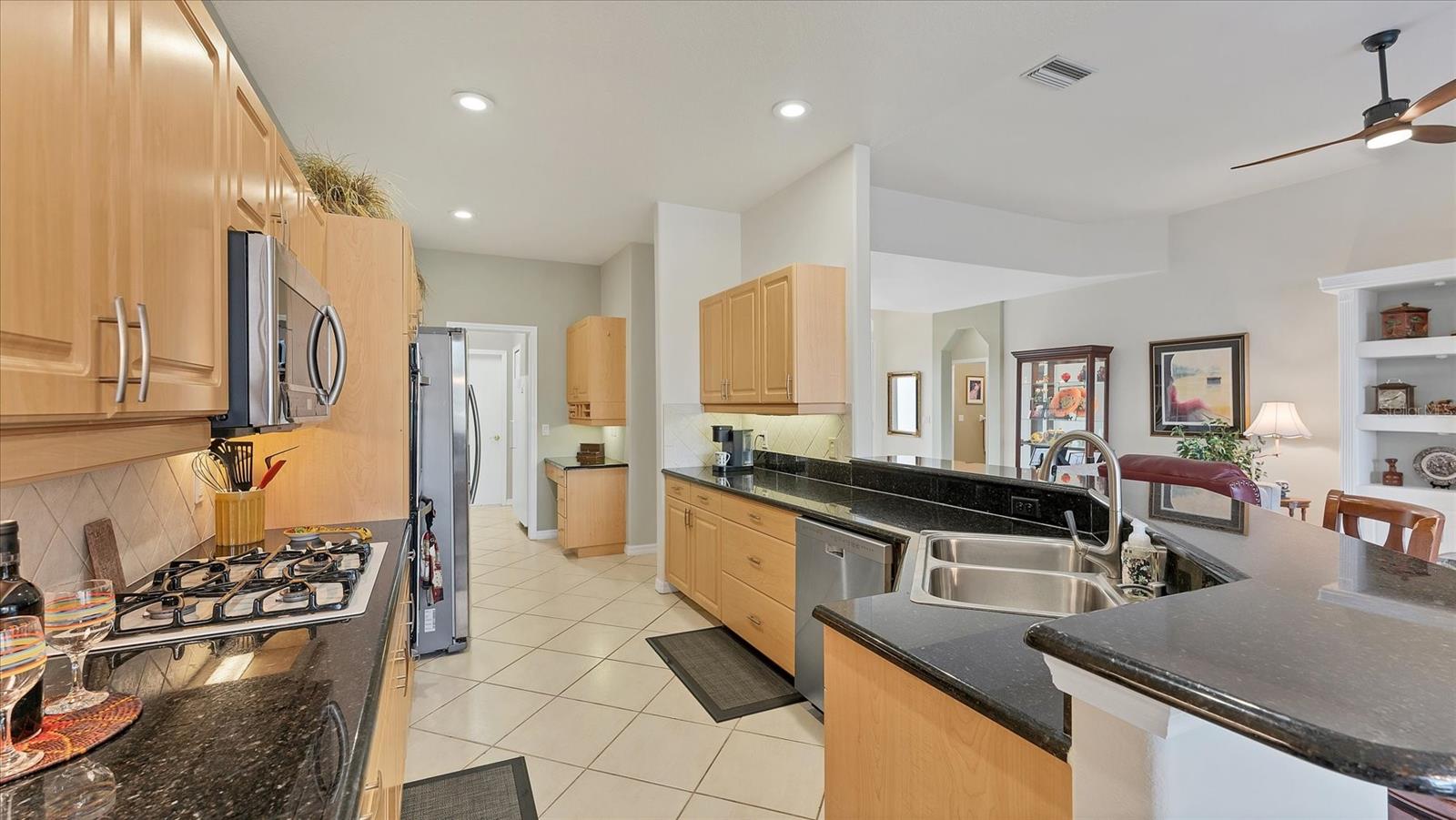 Image 15 of 75 For 3951 Whispering Oaks Drive