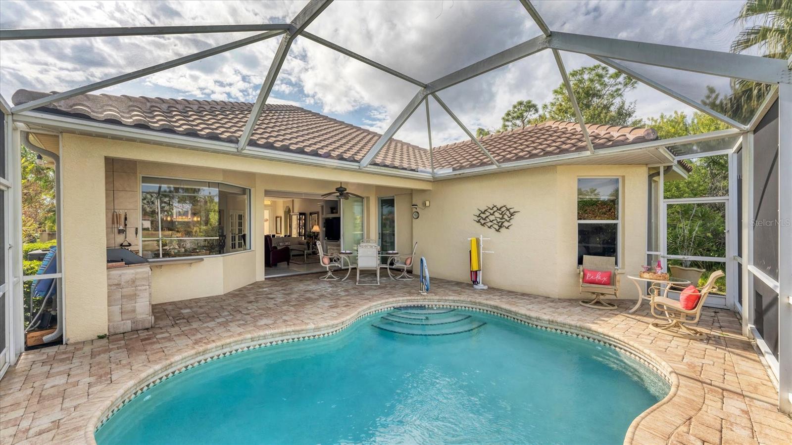 Image 38 of 75 For 3951 Whispering Oaks Drive