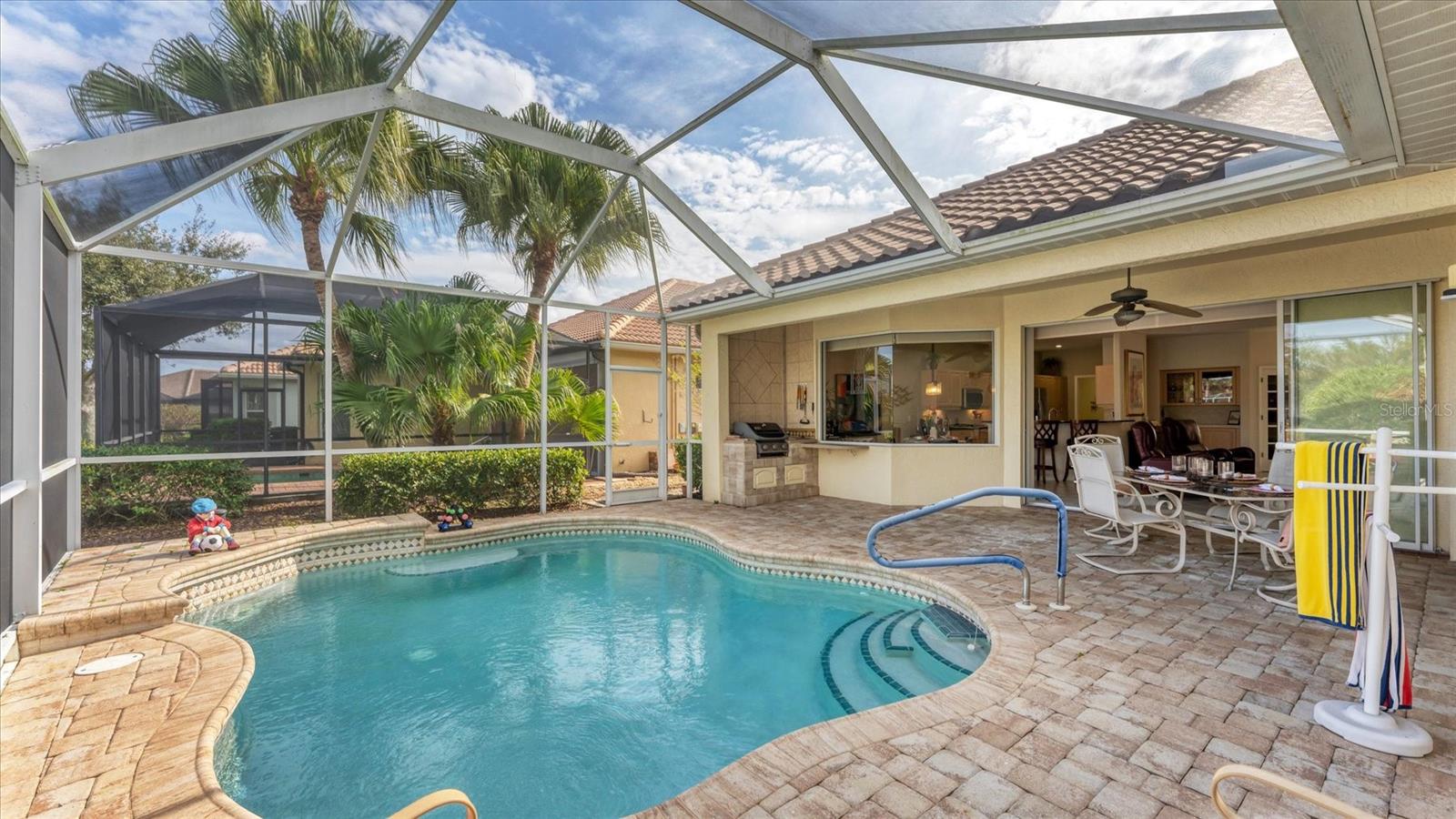 Image 39 of 75 For 3951 Whispering Oaks Drive