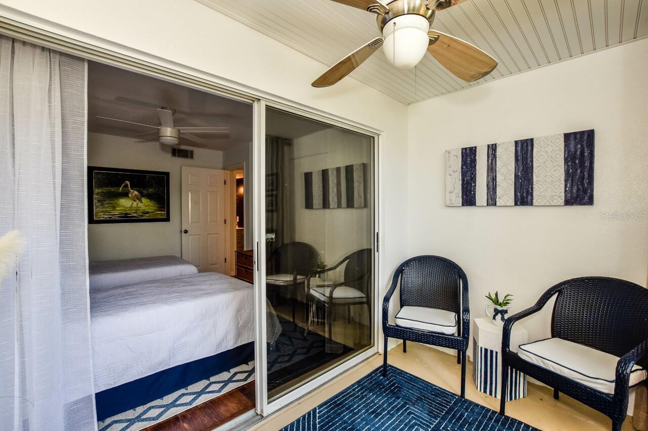 Image 28 of 52 For 427 Cerromar Lane 356