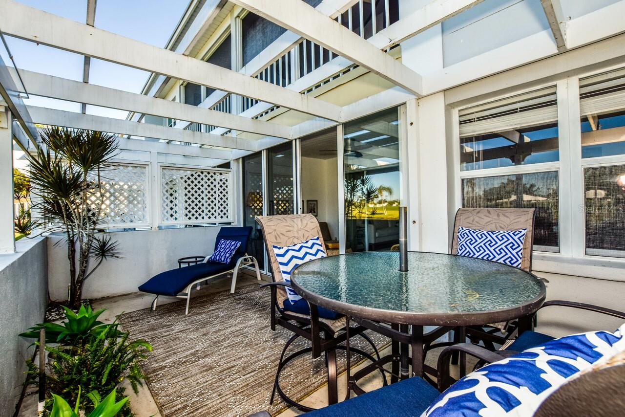 Image 32 of 52 For 427 Cerromar Lane 356