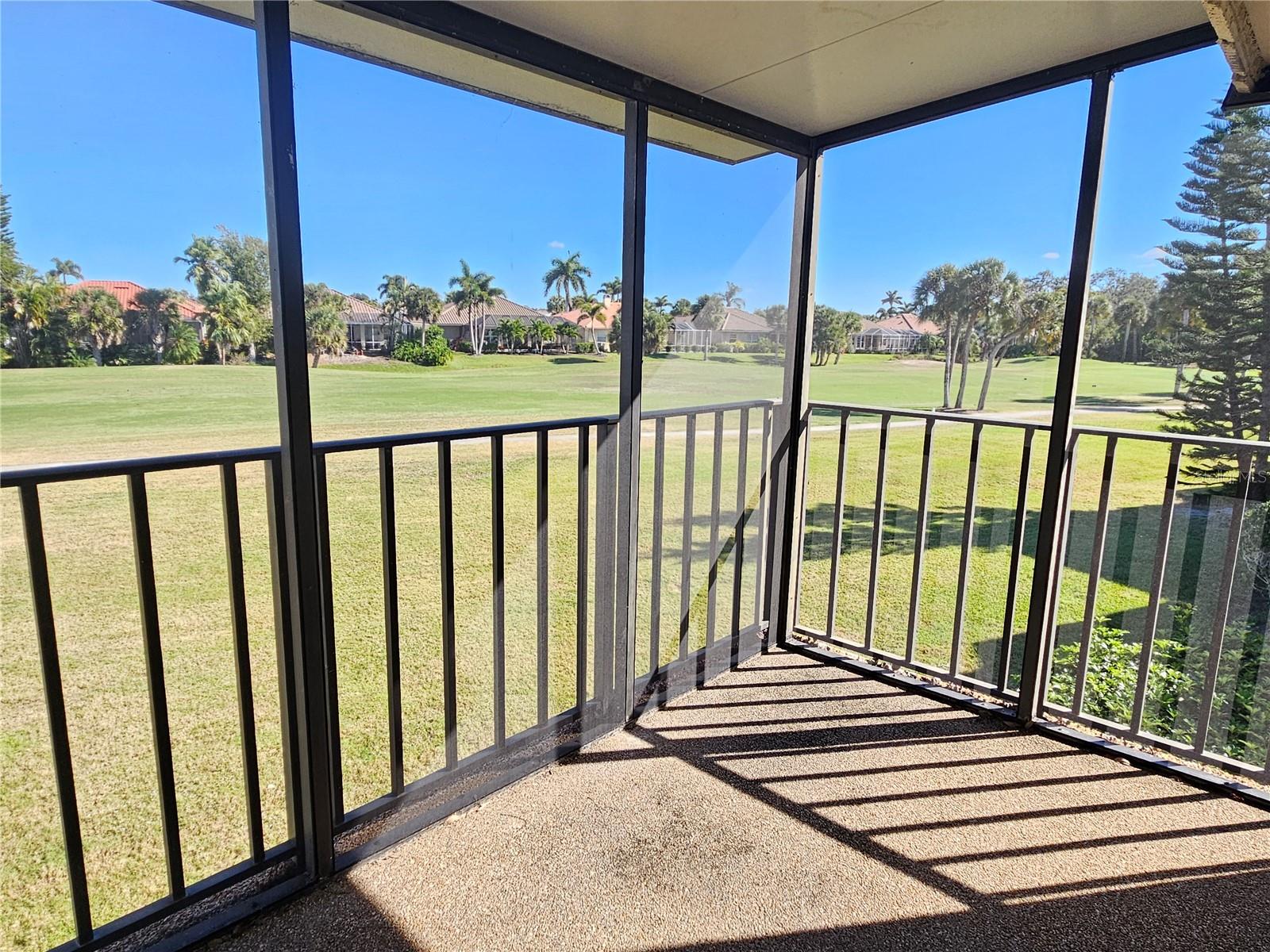 Image 13 of 42 For 812 Capri Isles Boulevard 225