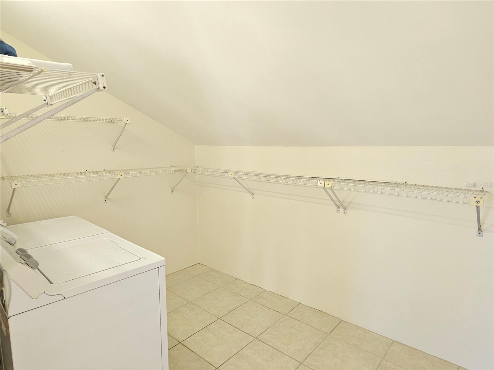 Image 16 of 42 For 812 Capri Isles Boulevard 225