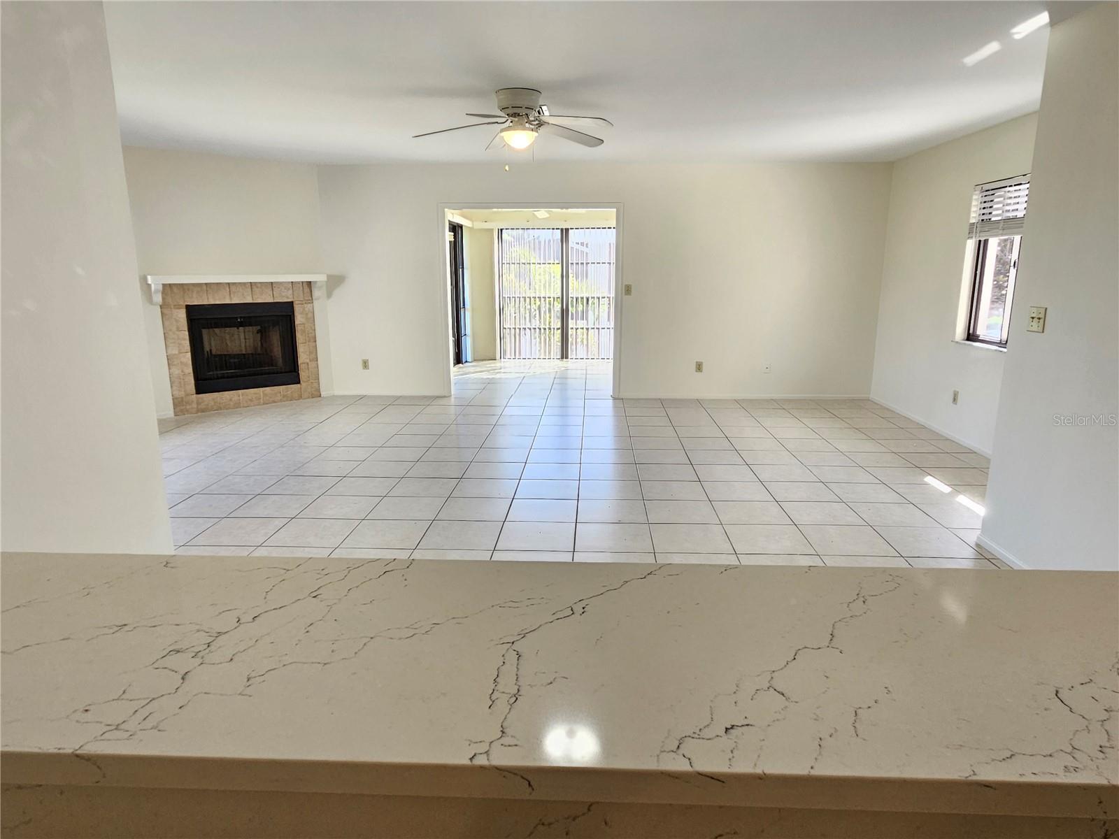 Image 24 of 42 For 812 Capri Isles Boulevard 225