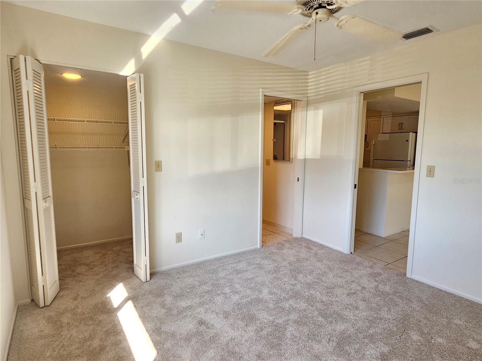 Image 30 of 42 For 812 Capri Isles Boulevard 225