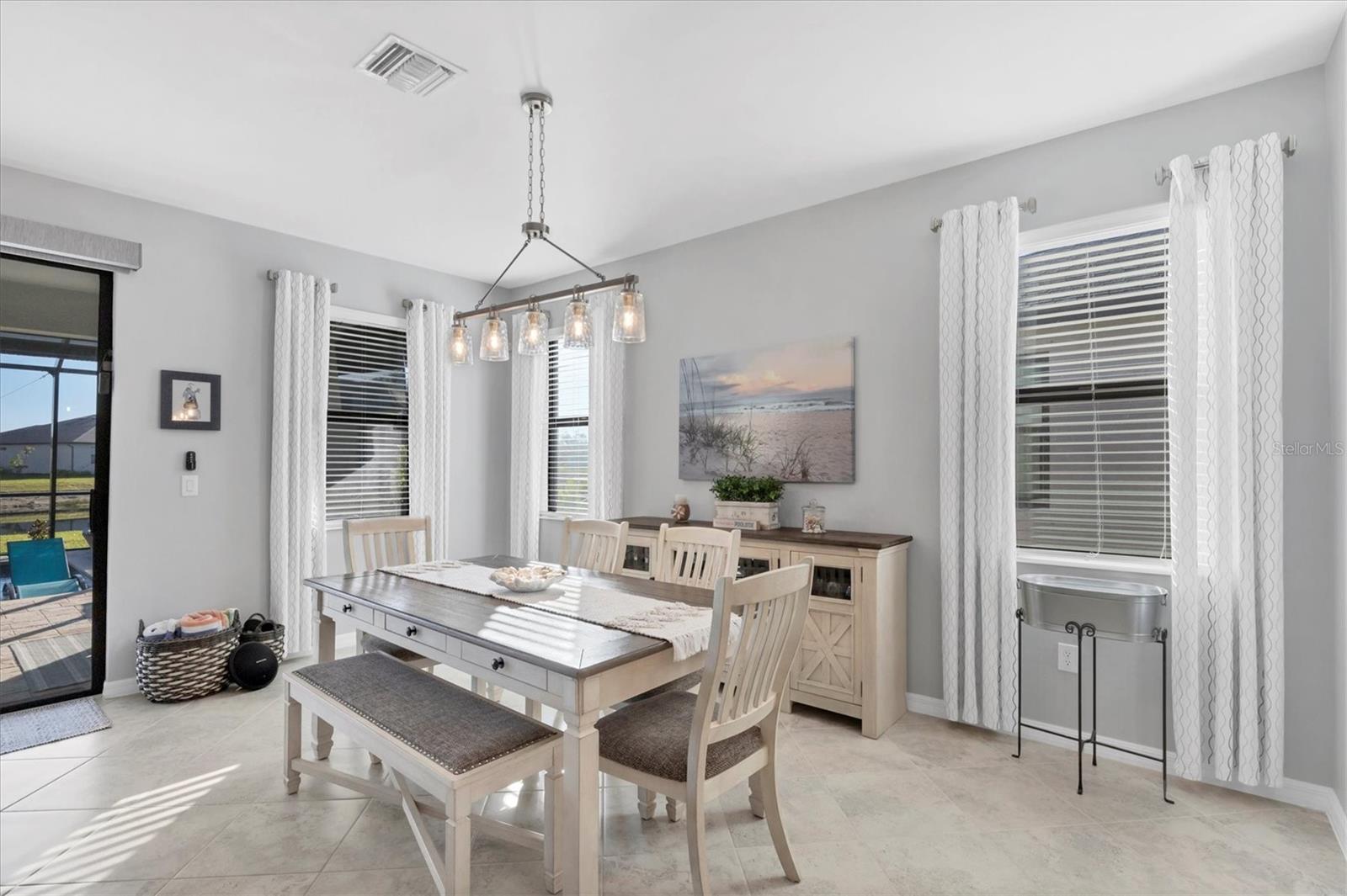 Image 11 of 44 For 2064 Gardenia Avenue