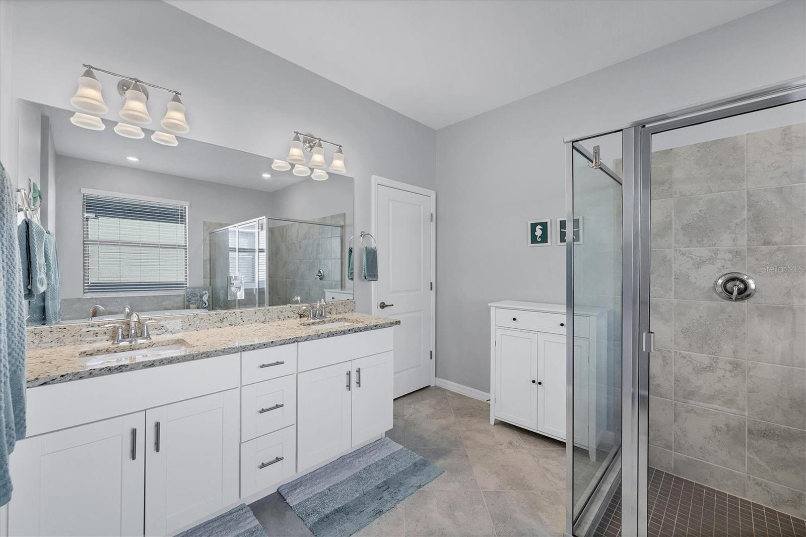 Image 22 of 44 For 2064 Gardenia Avenue