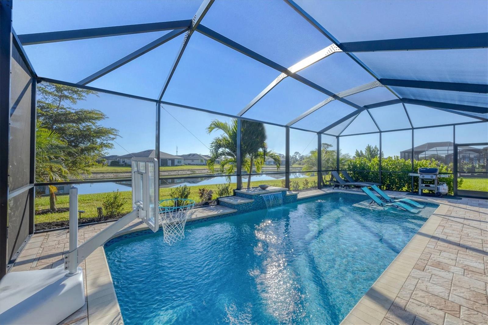 Image 34 of 44 For 2064 Gardenia Avenue