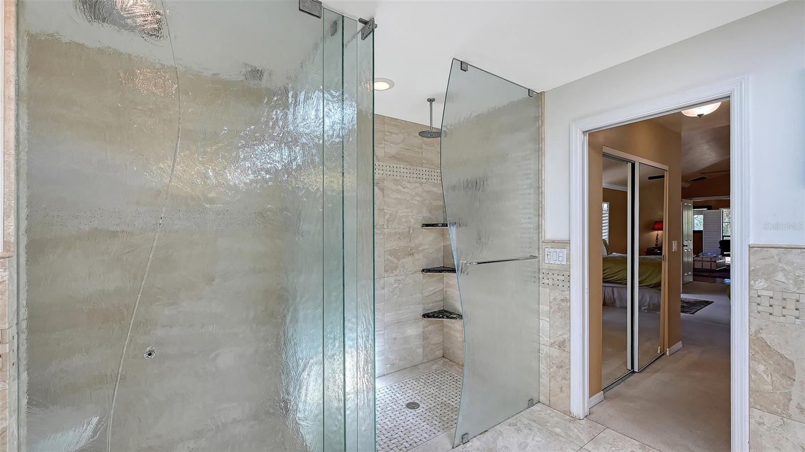 Image 17 of 79 For 1109 Delacroix Circle