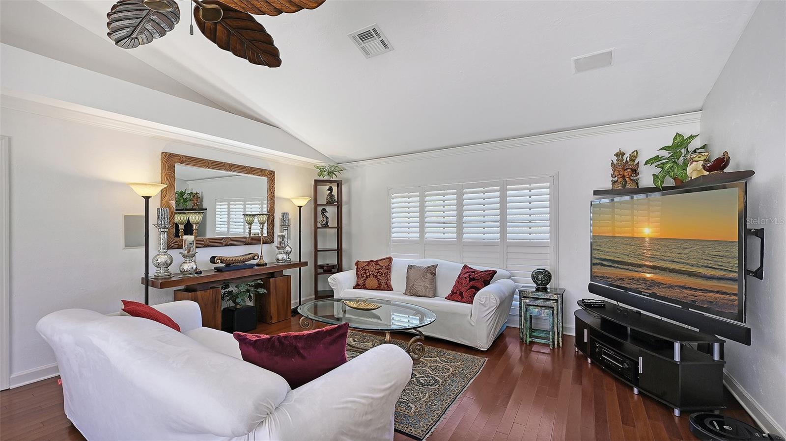 Image 26 of 79 For 1109 Delacroix Circle