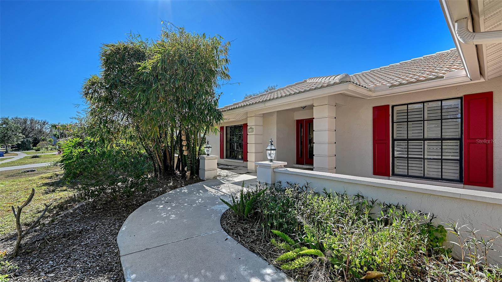 Image 3 of 79 For 1109 Delacroix Circle