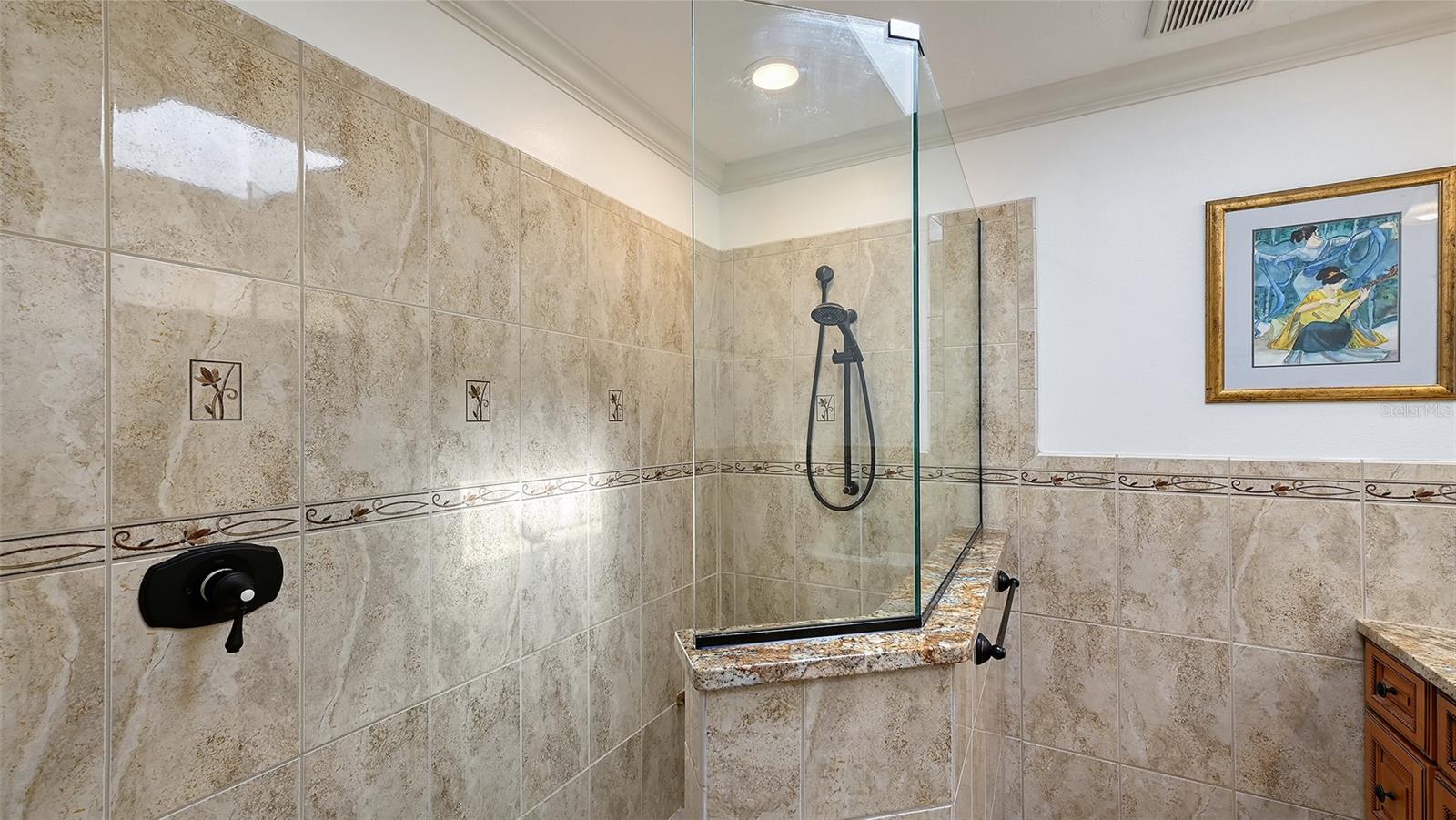 Image 34 of 79 For 1109 Delacroix Circle