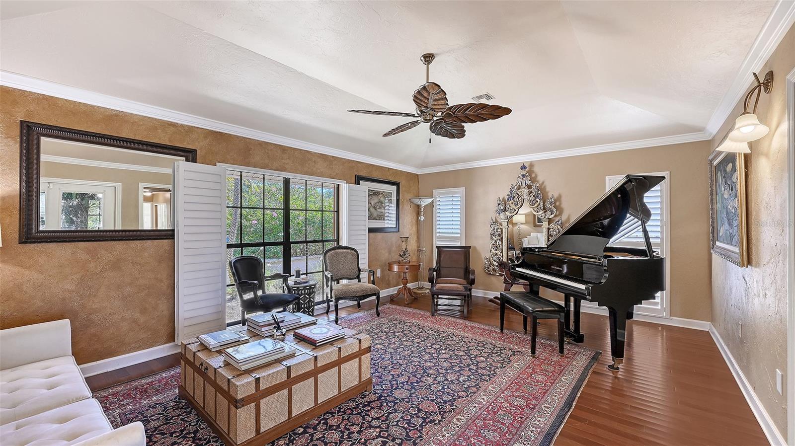 Image 6 of 79 For 1109 Delacroix Circle