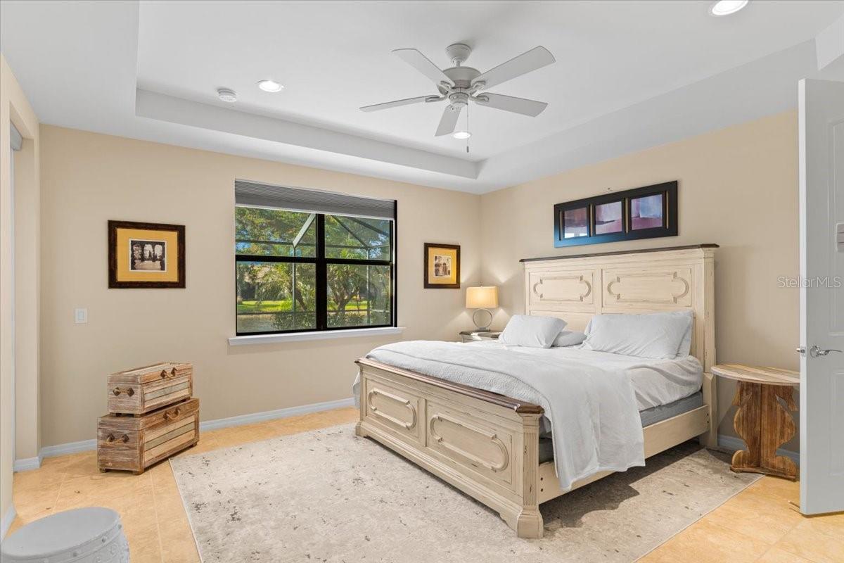 Image 16 of 47 For 19771 Quisto Street