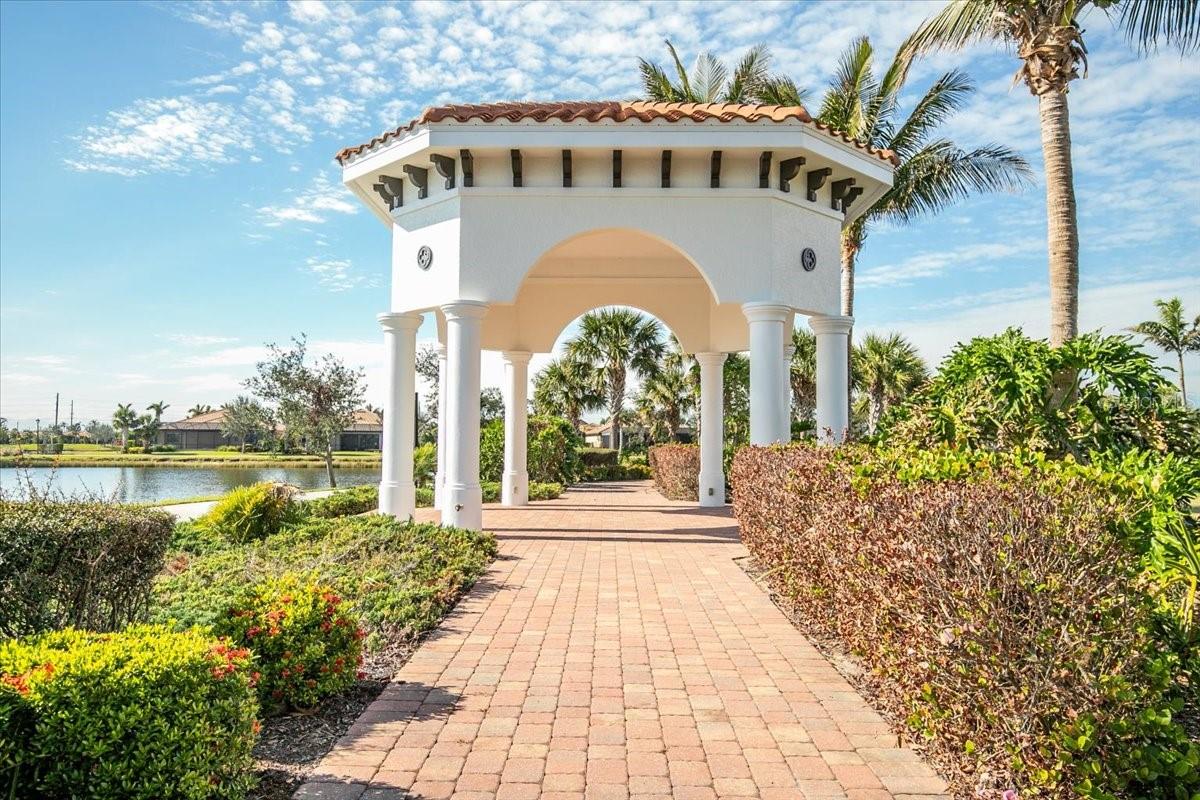 Image 36 of 47 For 19771 Quisto Street