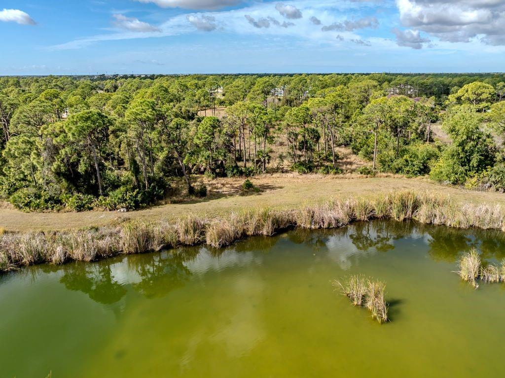 Image 14 of 26 For 9008 Falcon Court