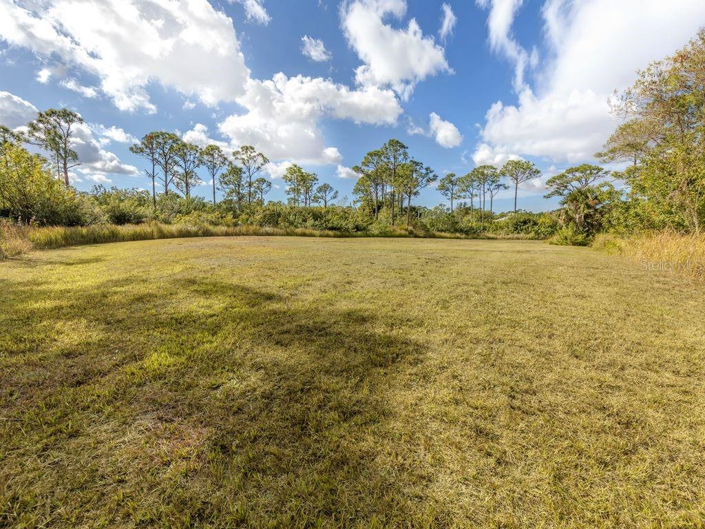 Image 6 of 26 For 9008 Falcon Court