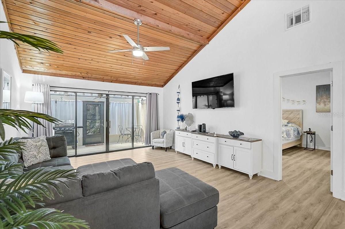 Image 24 of 33 For 7623 4th Avenue W 7623