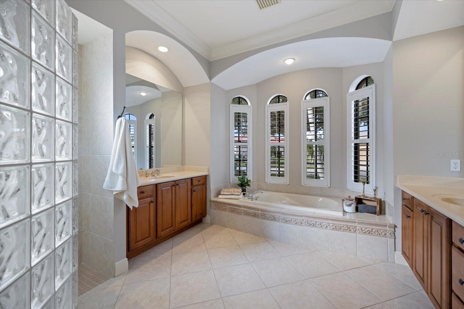 Image 23 of 56 For 616 Crane Prairie Way