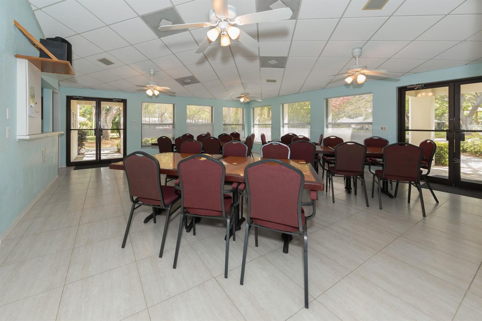 Image 35 of 100 For 268 Southampton Drive 309