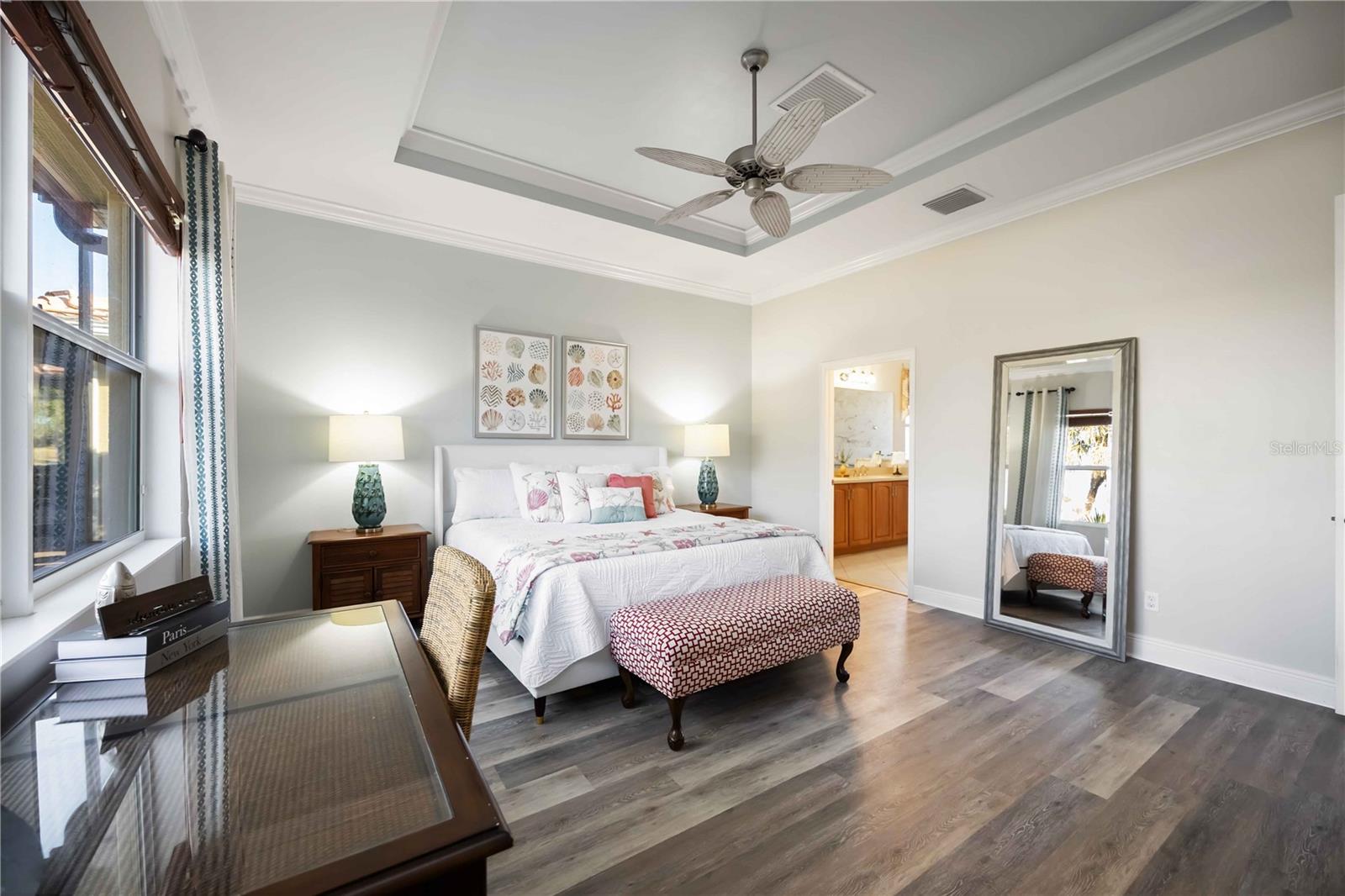 Image 28 of 96 For 166 Palazzo Court