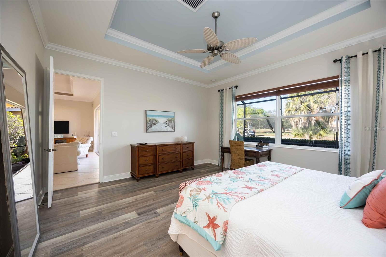 Image 30 of 96 For 166 Palazzo Court