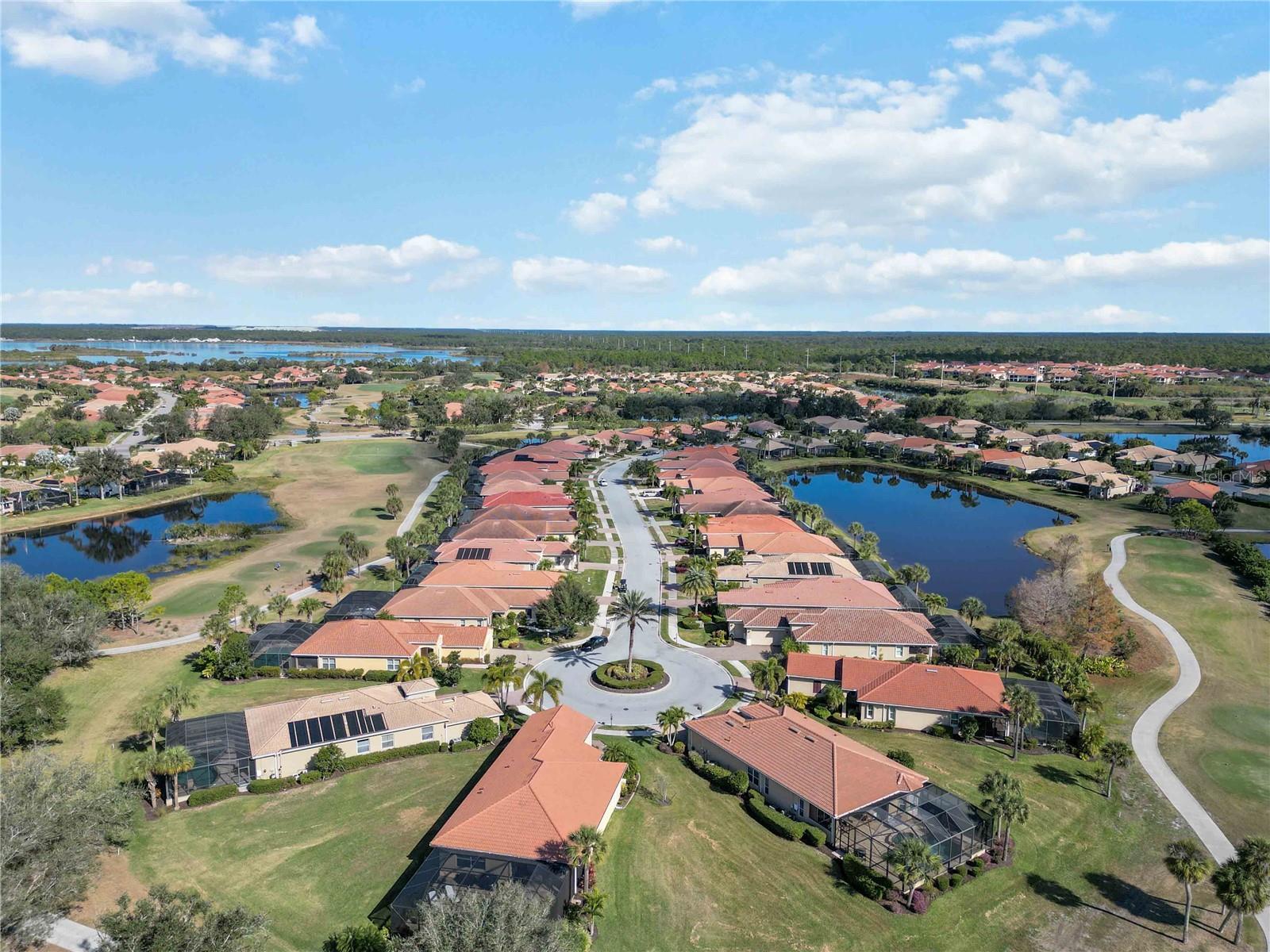 Image 60 of 96 For 166 Palazzo Court