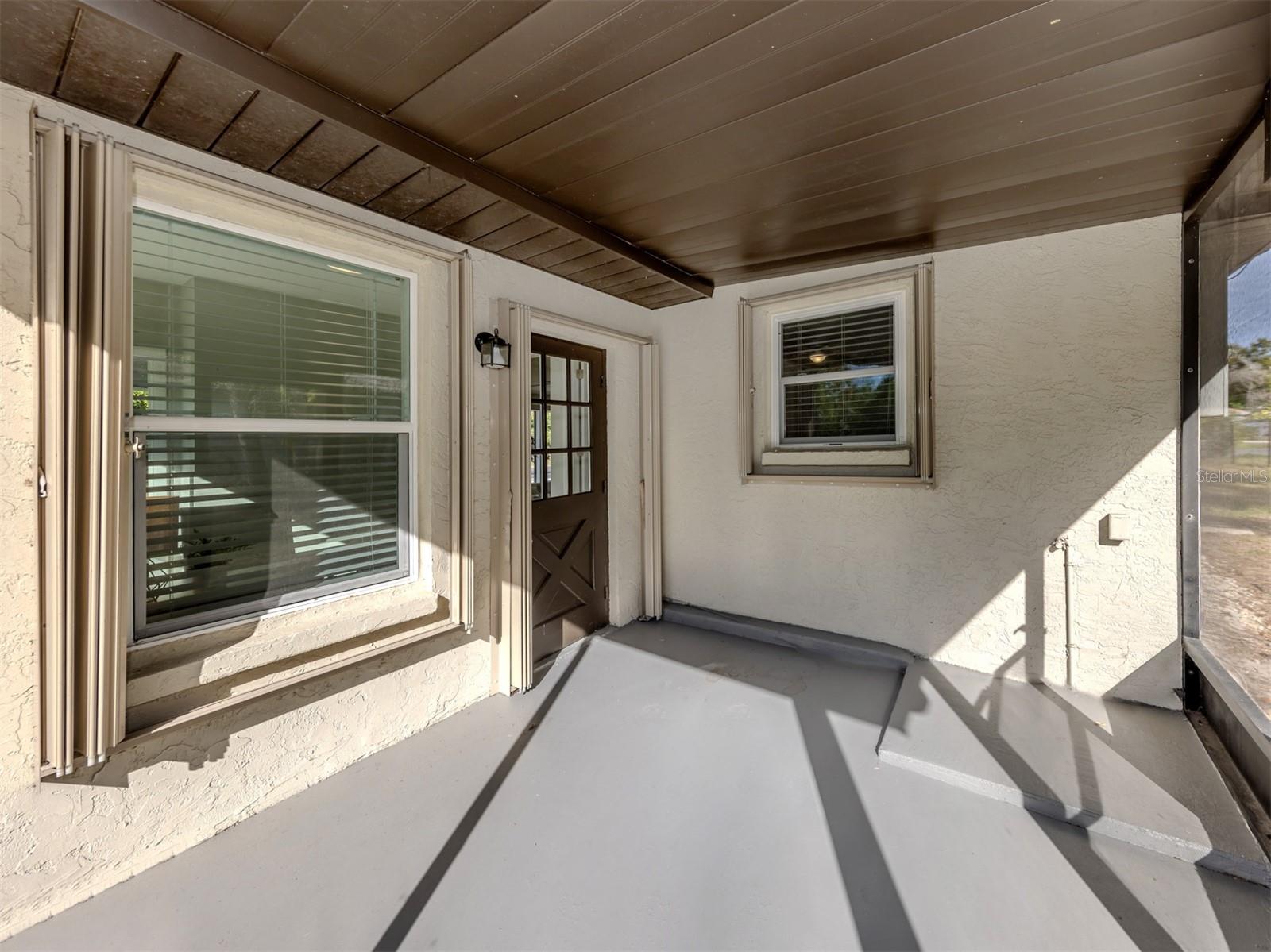 Image 26 of 39 For 3681 Shamrock Drive