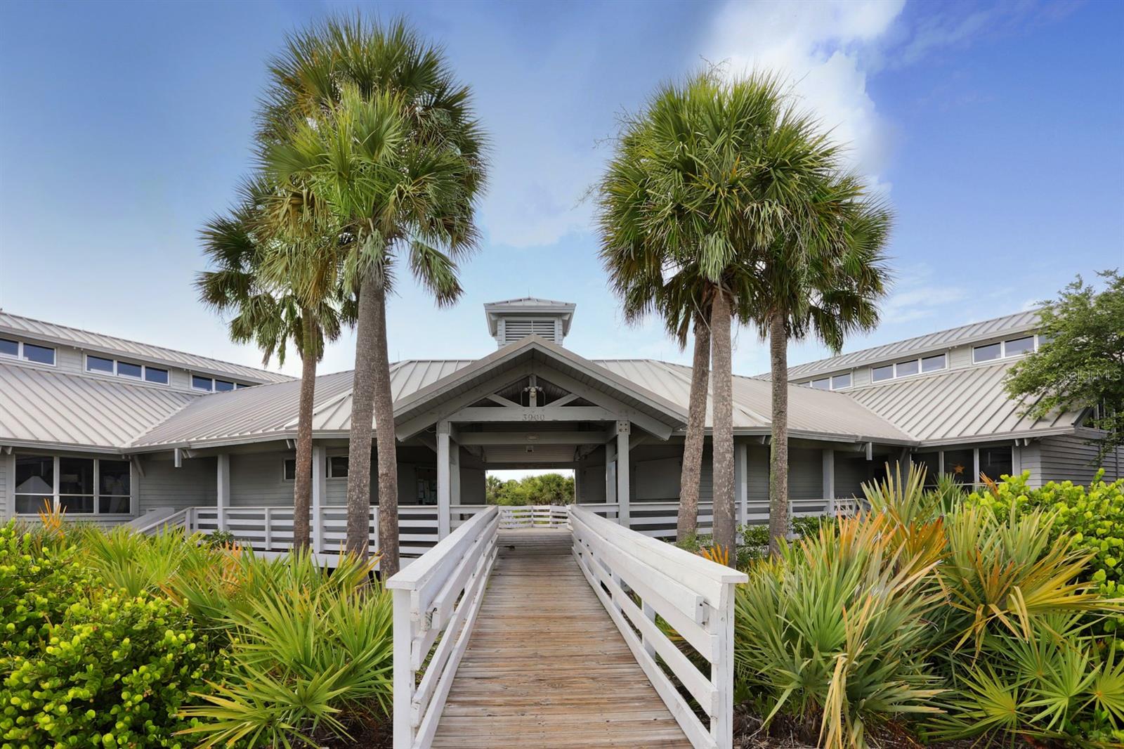 Image 34 of 39 For 3681 Shamrock Drive