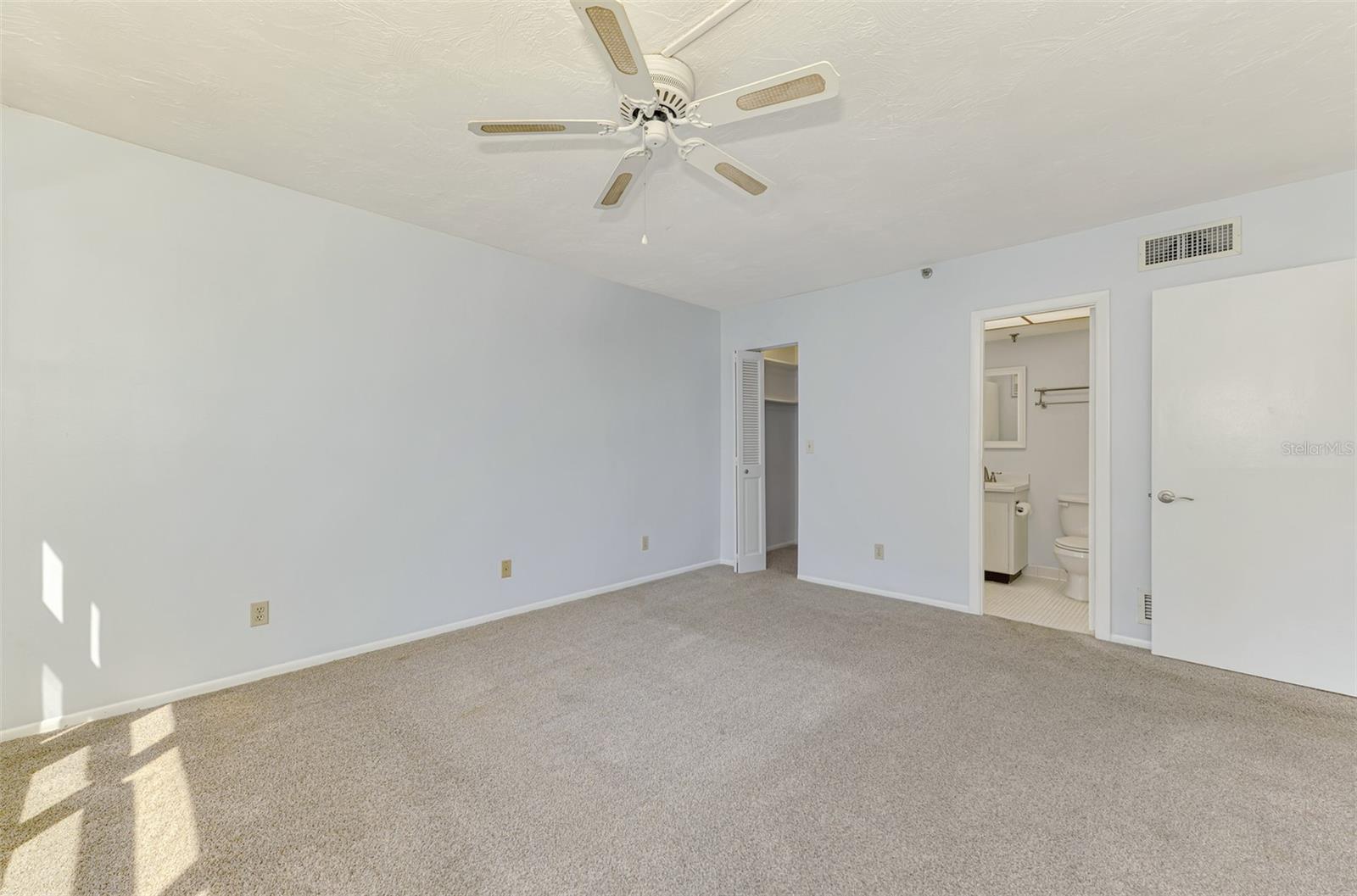 Image 27 of 40 For 232 Saint Augustine Avenue 505