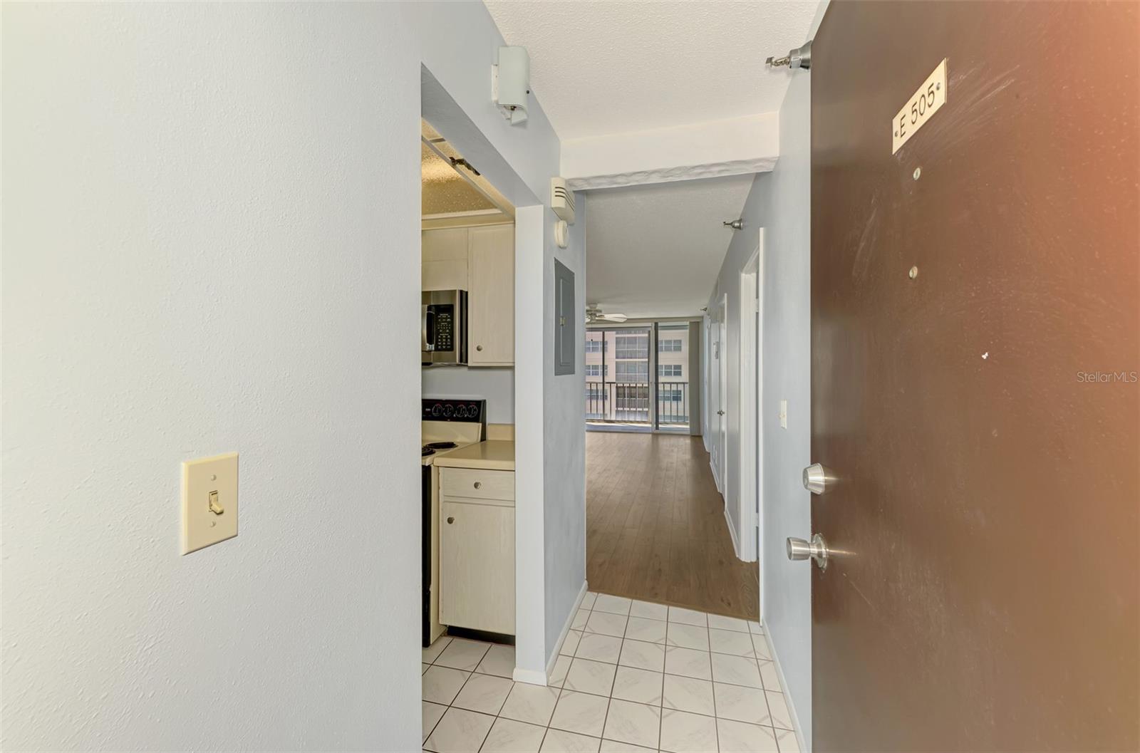 Image 6 of 40 For 232 Saint Augustine Avenue 505