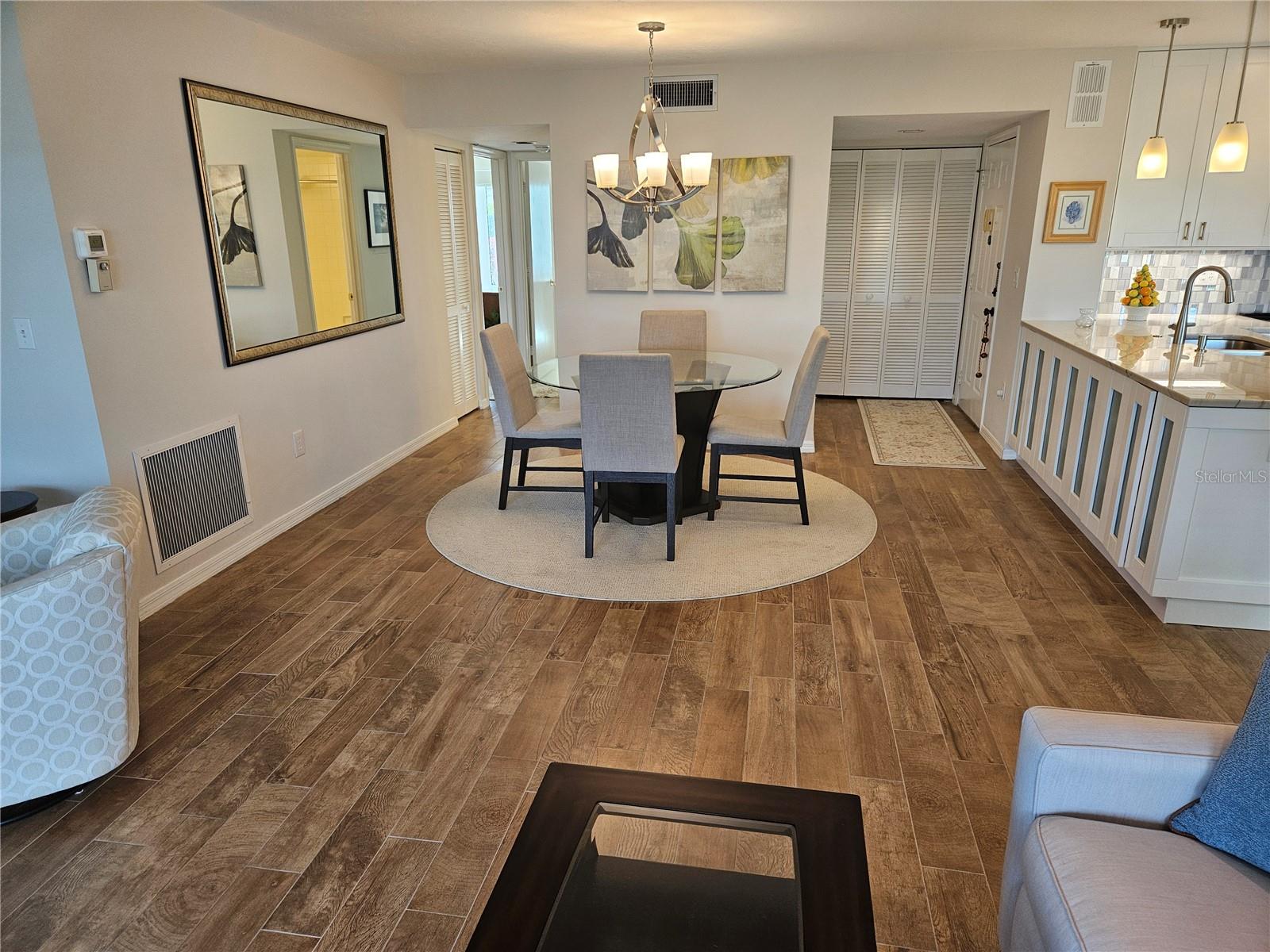 Image 6 of 19 For 418 Cerromar Court 157