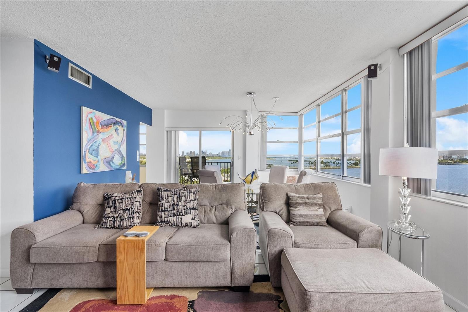 Image 13 of 75 For 11930 Bayshore Drive 1003