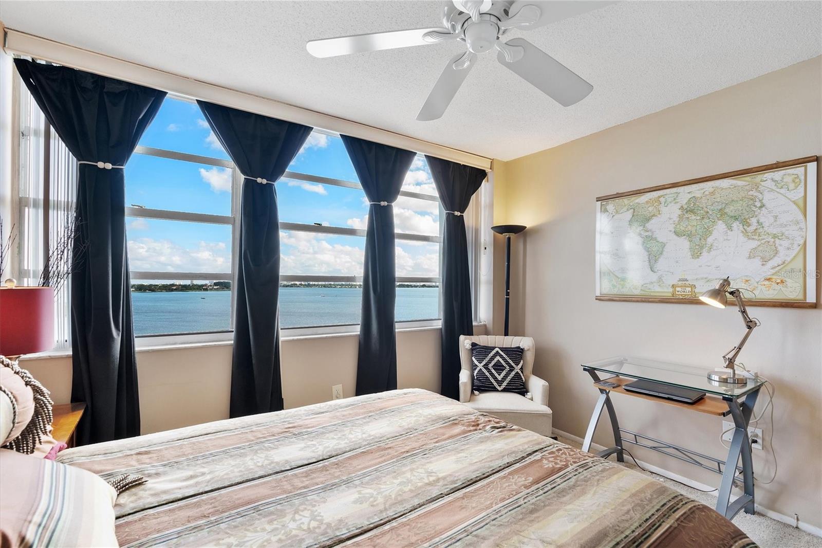 Image 35 of 75 For 11930 Bayshore Drive 1003