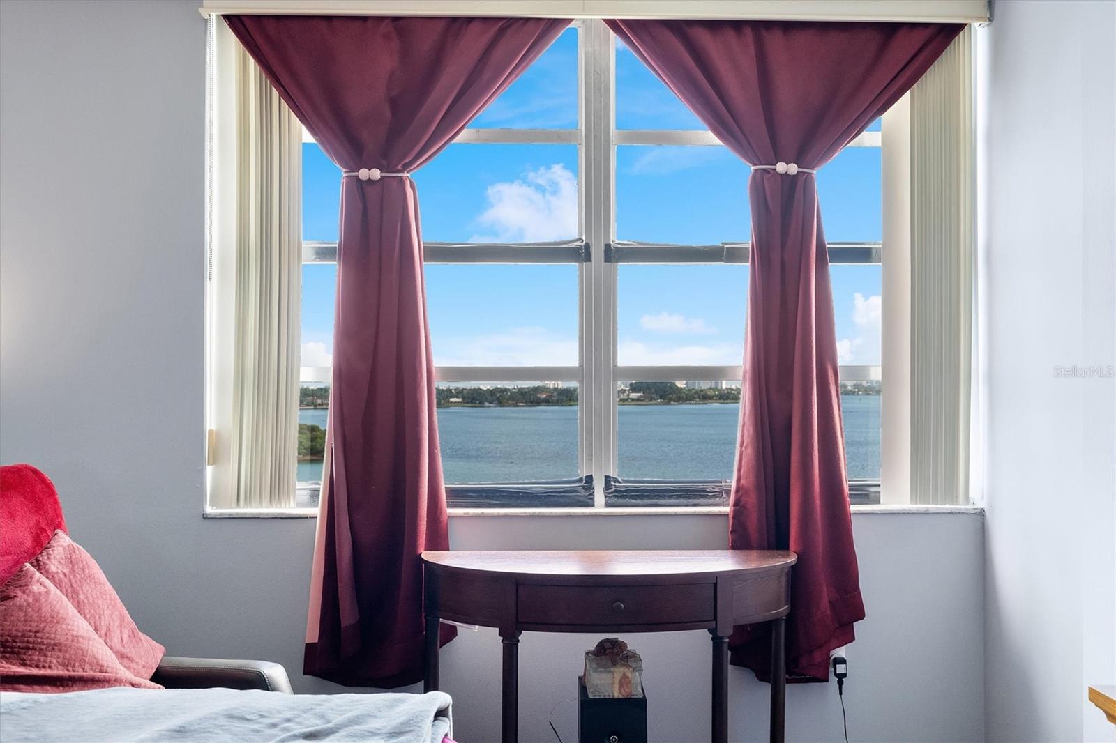 Image 38 of 75 For 11930 Bayshore Drive 1003