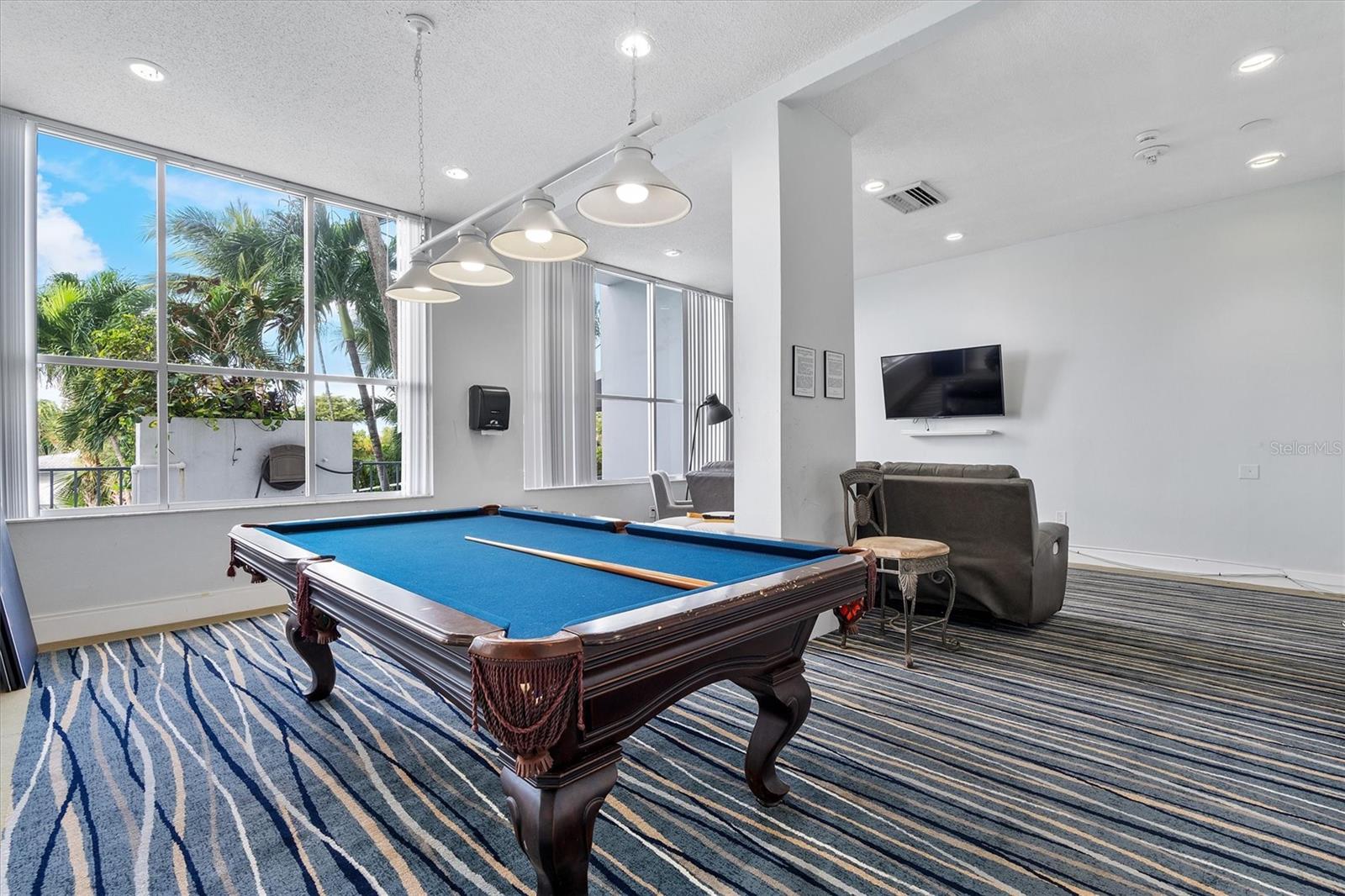 Image 48 of 75 For 11930 Bayshore Drive 1003