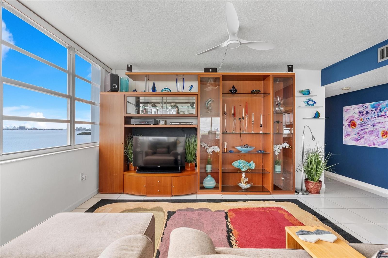 Image 7 of 75 For 11930 Bayshore Drive 1003