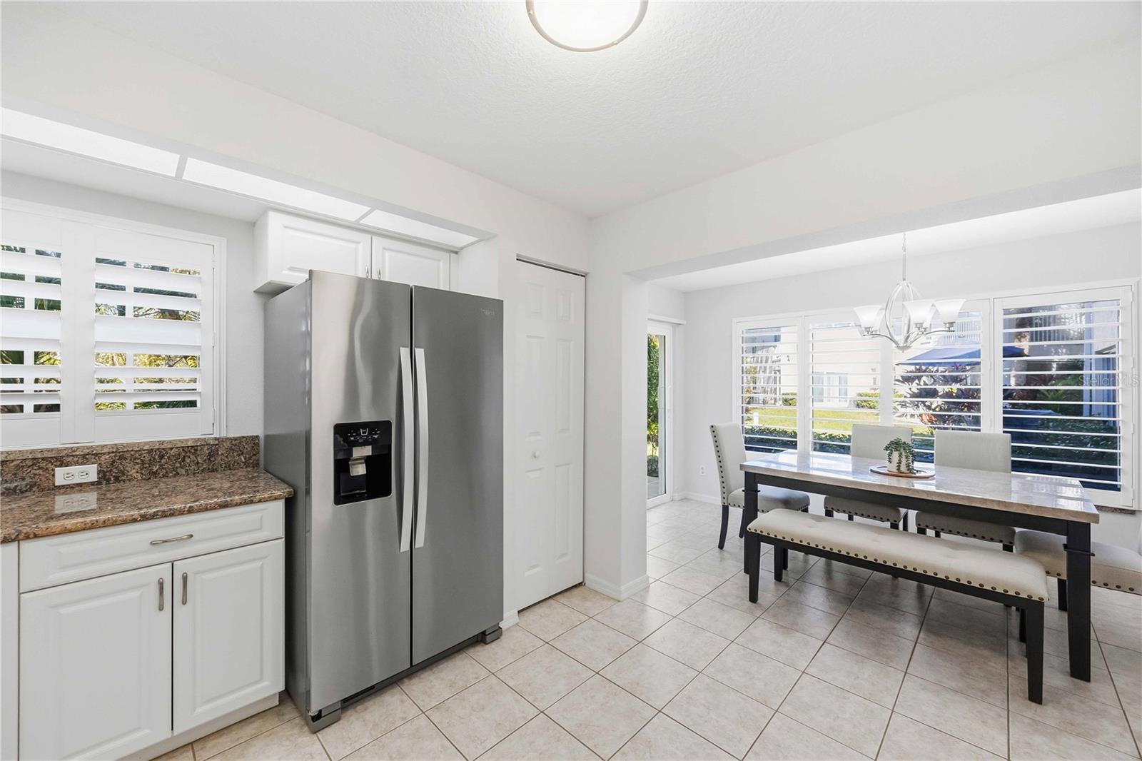 Image 17 of 75 For 821 Montrose Drive 103