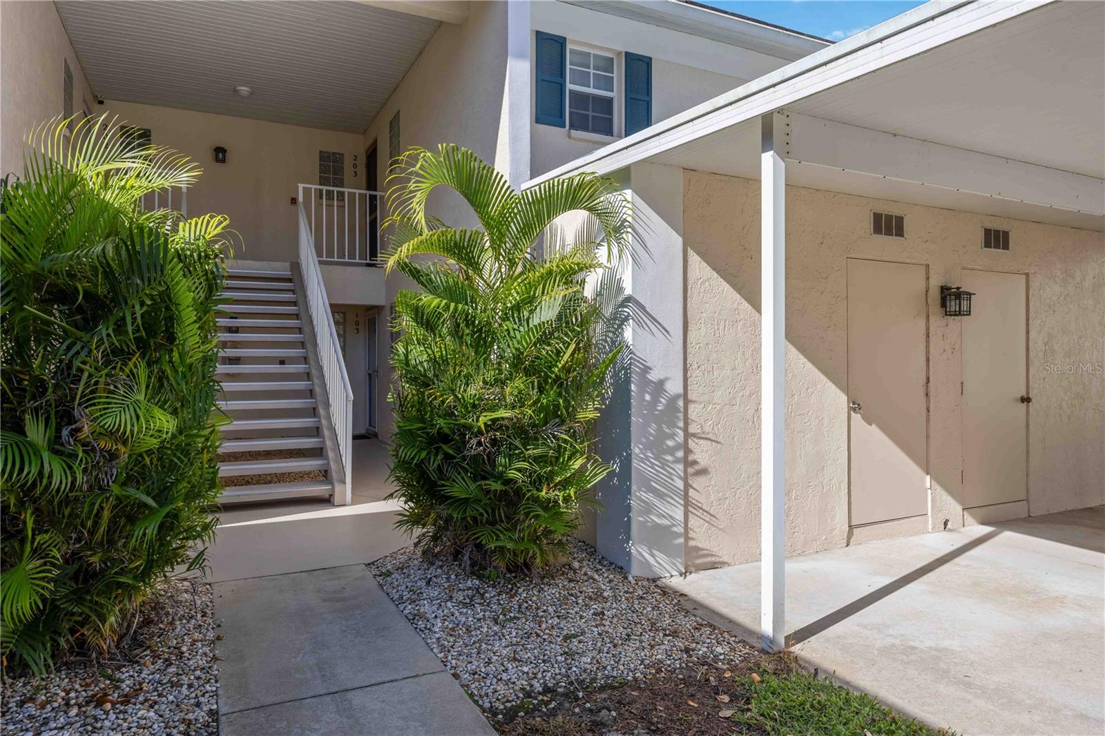 Image 2 of 75 For 821 Montrose Drive 103