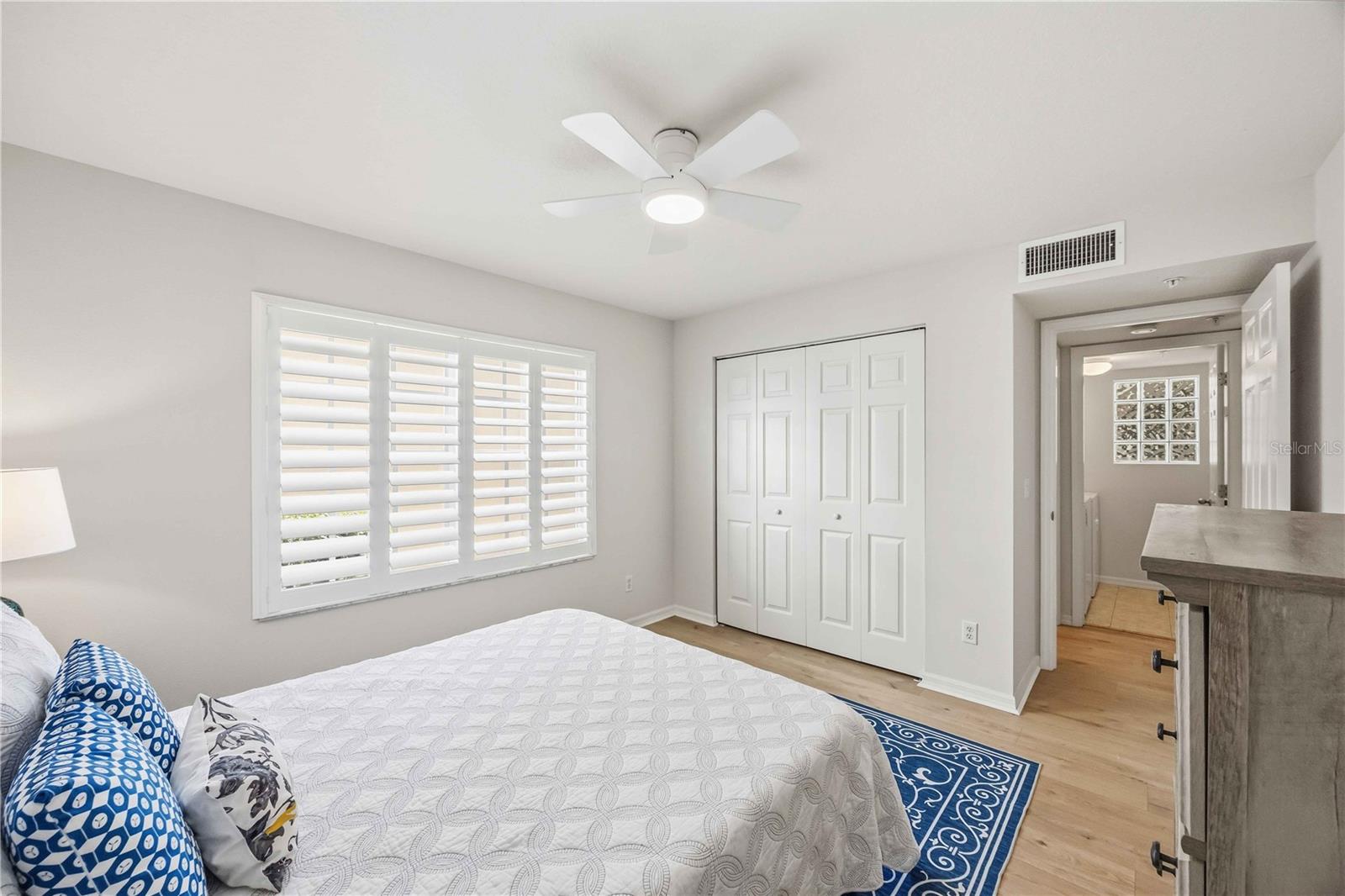 Image 23 of 75 For 821 Montrose Drive 103