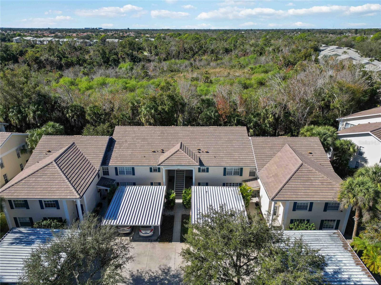 Image 40 of 75 For 821 Montrose Drive 103