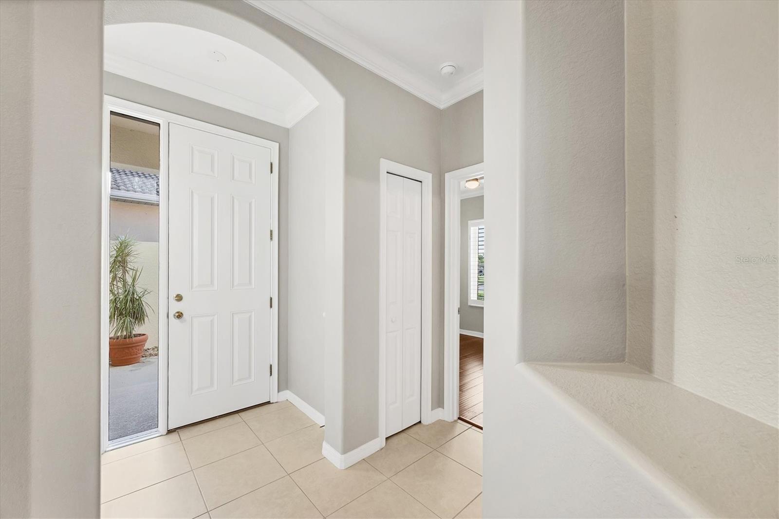 Image 7 of 78 For 301 Padova Way