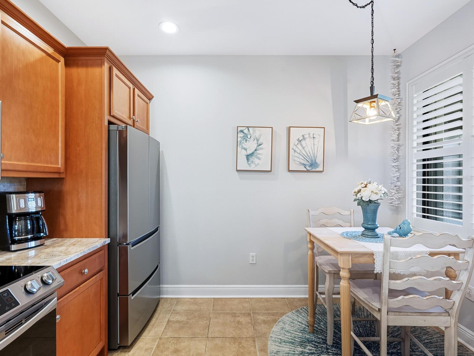 Image 17 of 41 For 11127 Campazzo Drive