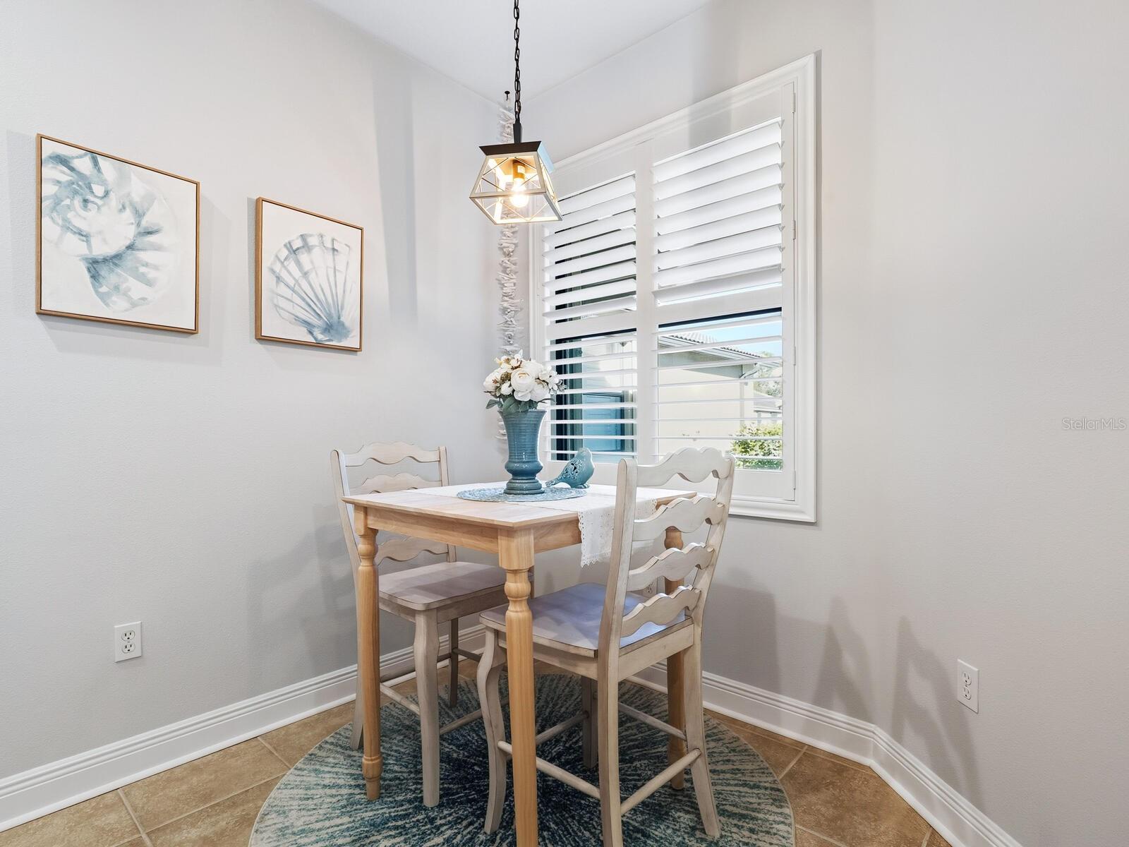 Image 18 of 41 For 11127 Campazzo Drive