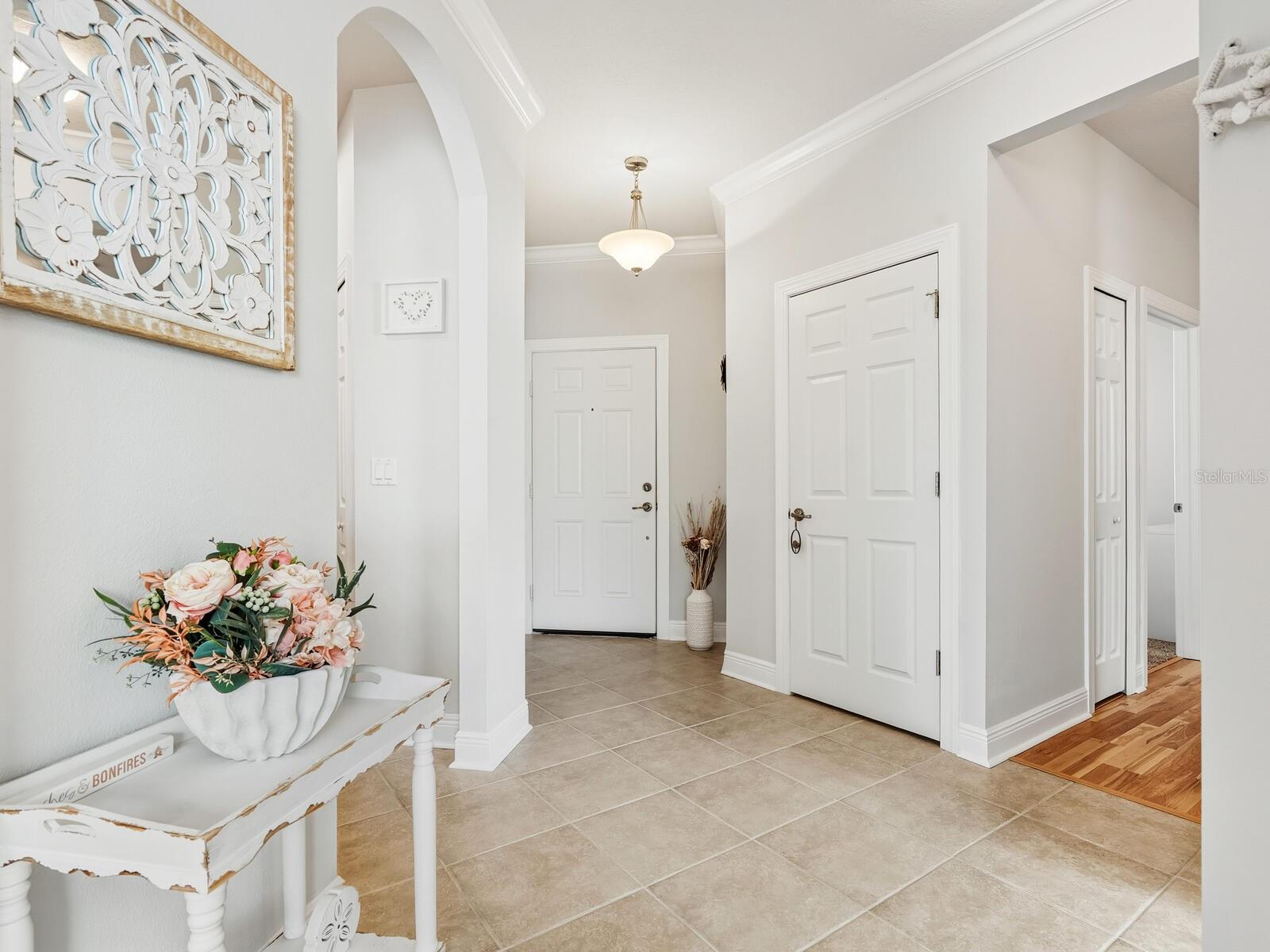 Image 23 of 41 For 11127 Campazzo Drive