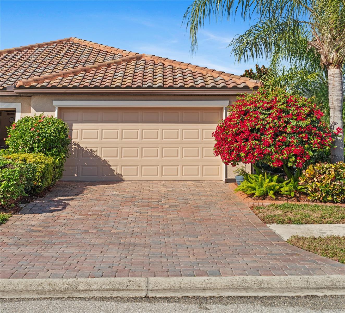 Details for 20219 Tesoro Drive, VENICE, FL 34293