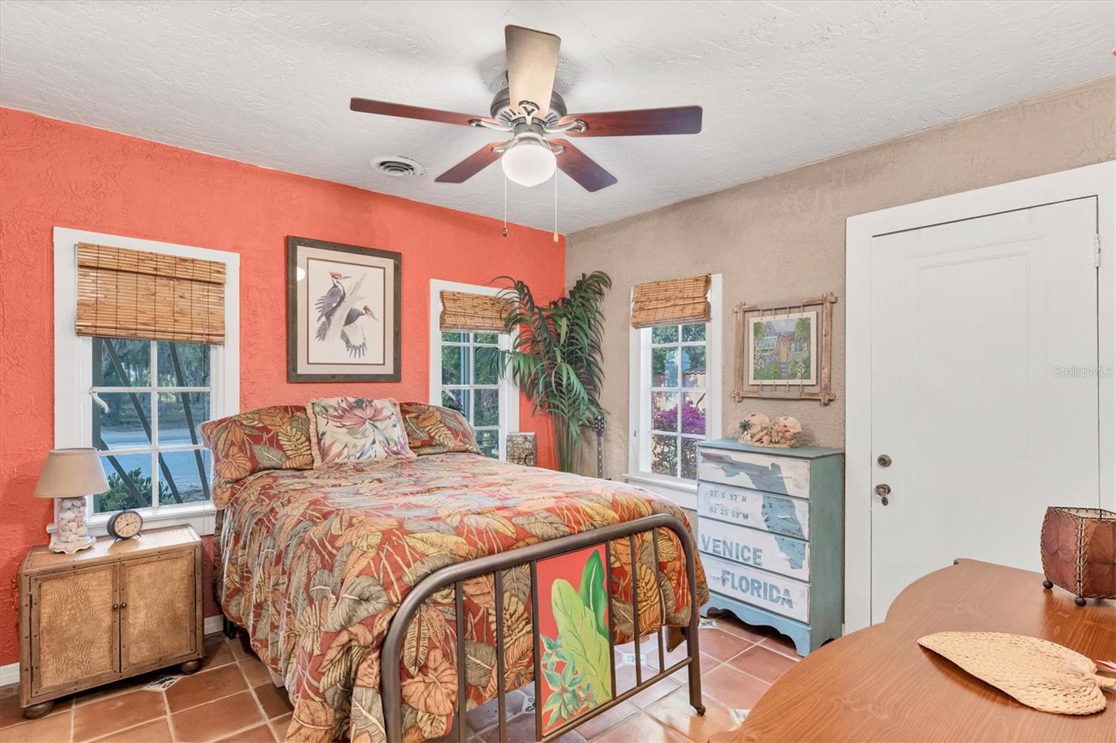 Image 22 of 63 For 202 Pocono Trail E